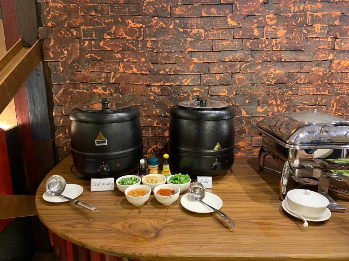 Orasa Hotel Mae Sai Buitenkant foto